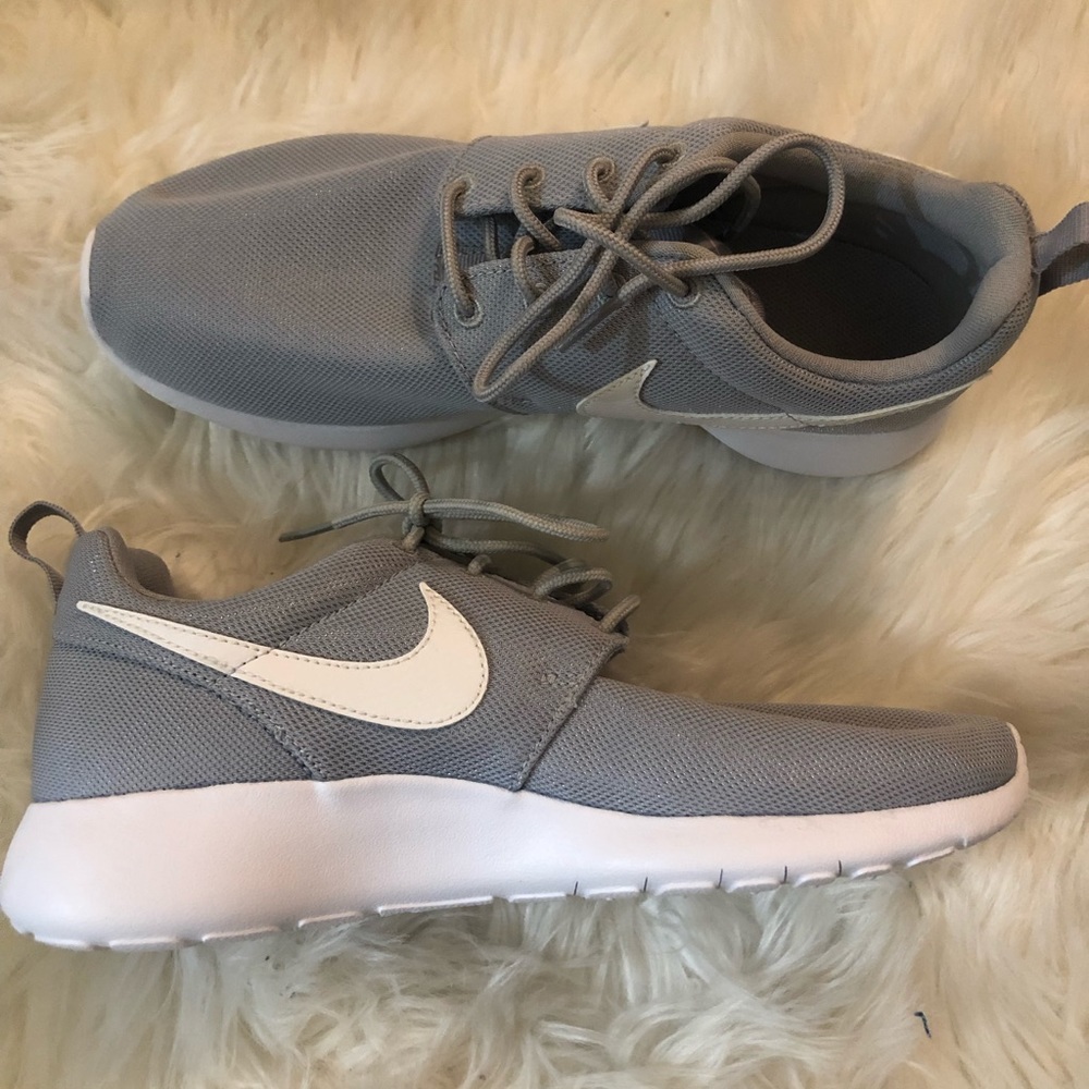 Gray Nike Roshes
